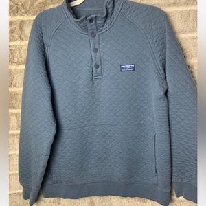 LL Bean quilted sweatshirt mockneck